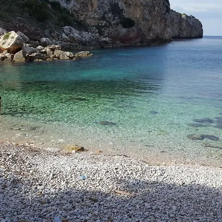 Zabbara Bed & Breakfast 4*